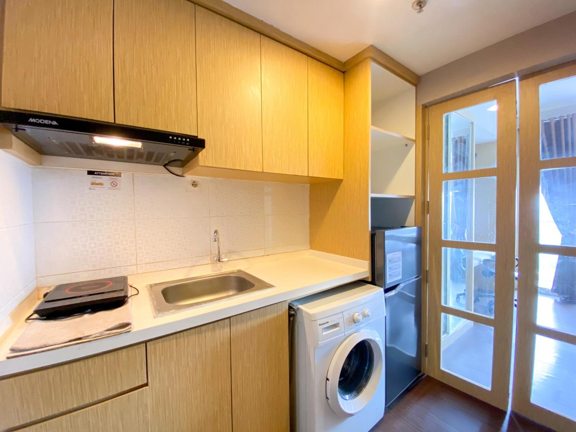 Cozy And At The Oasis Cikarang By Travelio Apartemen *